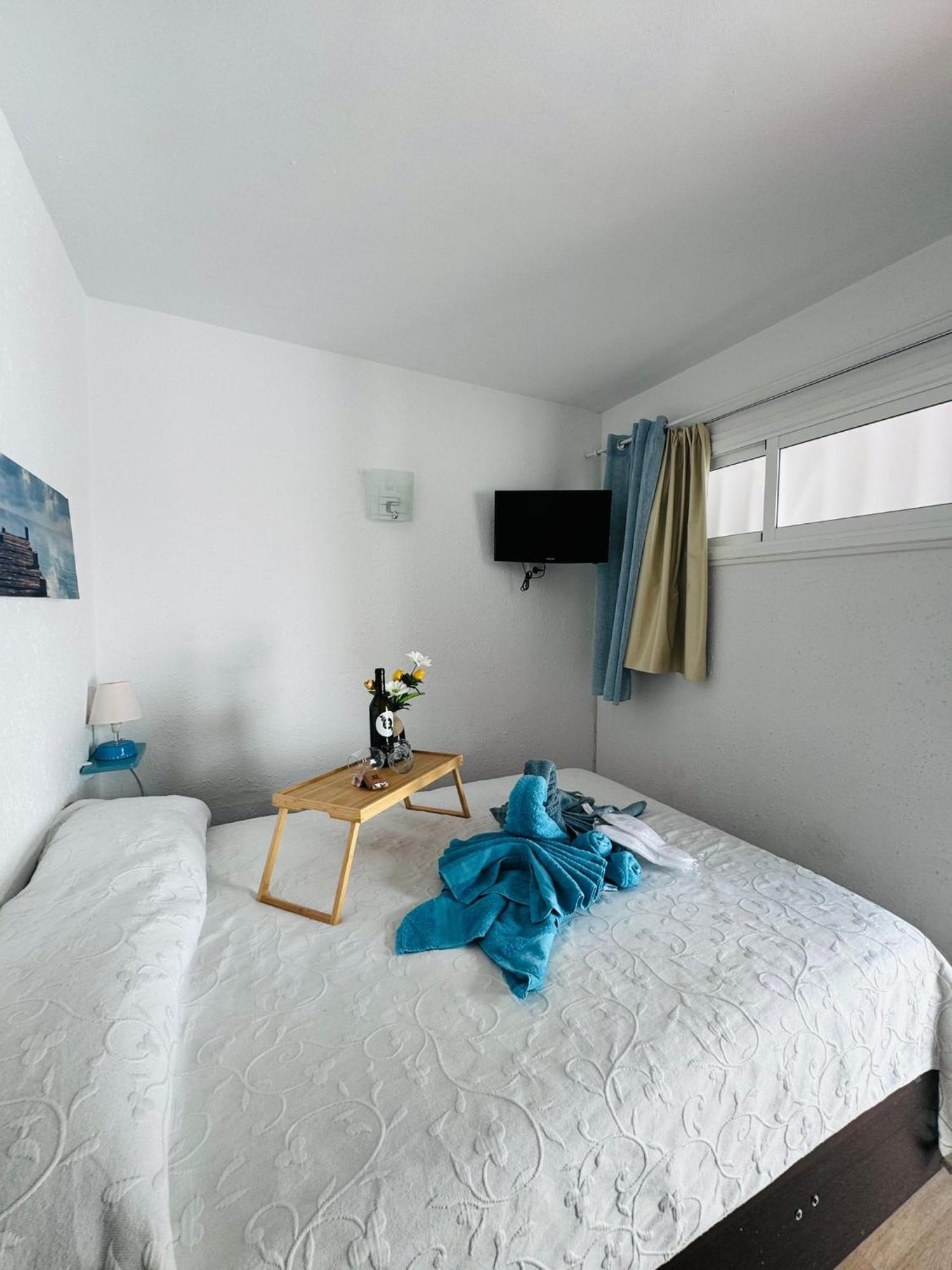 Blue Paradise Apartment *